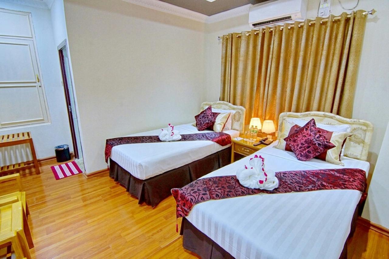 Myat Nan Yone Hotel Мандалай Екстер'єр фото