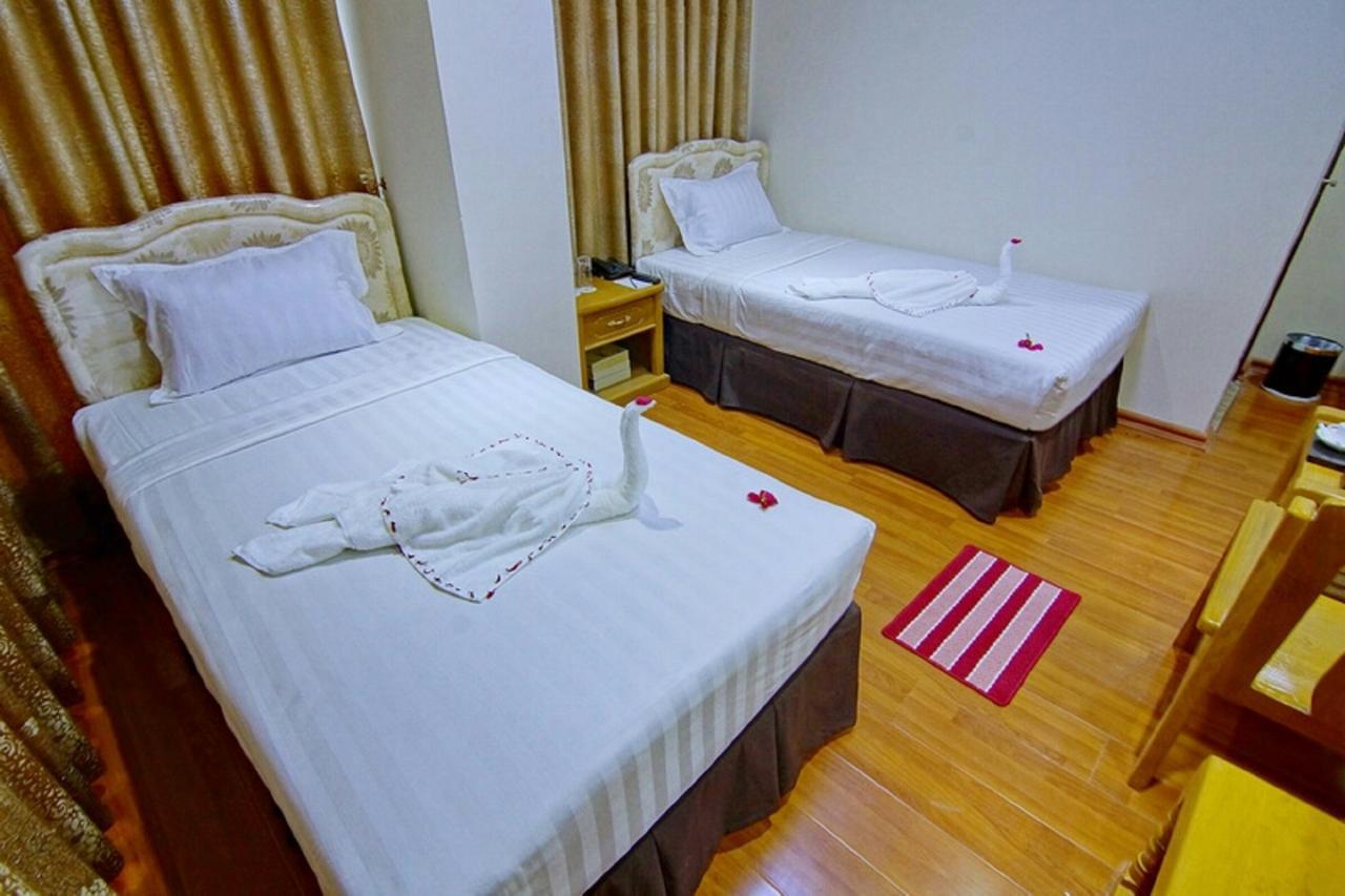 Myat Nan Yone Hotel Мандалай Екстер'єр фото